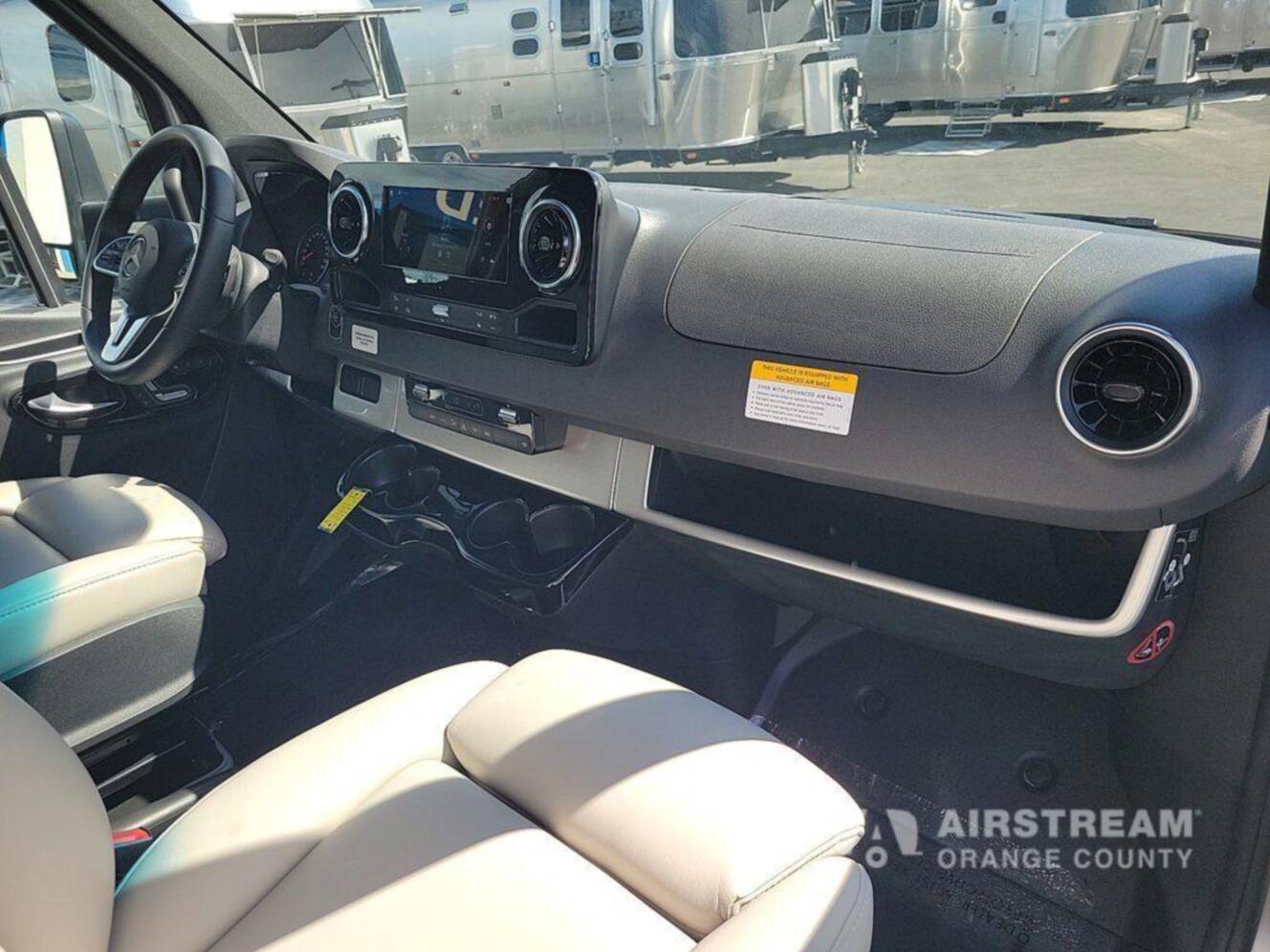 A photo of this 2025 Airstream Atlas Murphy Suite E1