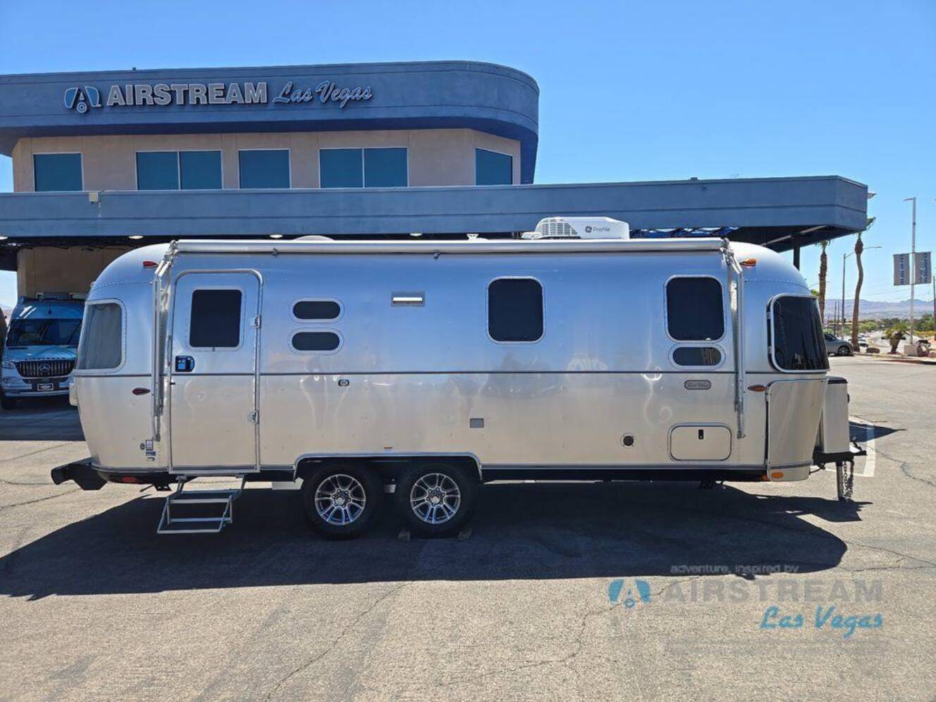 A photo of this 2026 Airstream Trade Wind 25FBQ Hatch