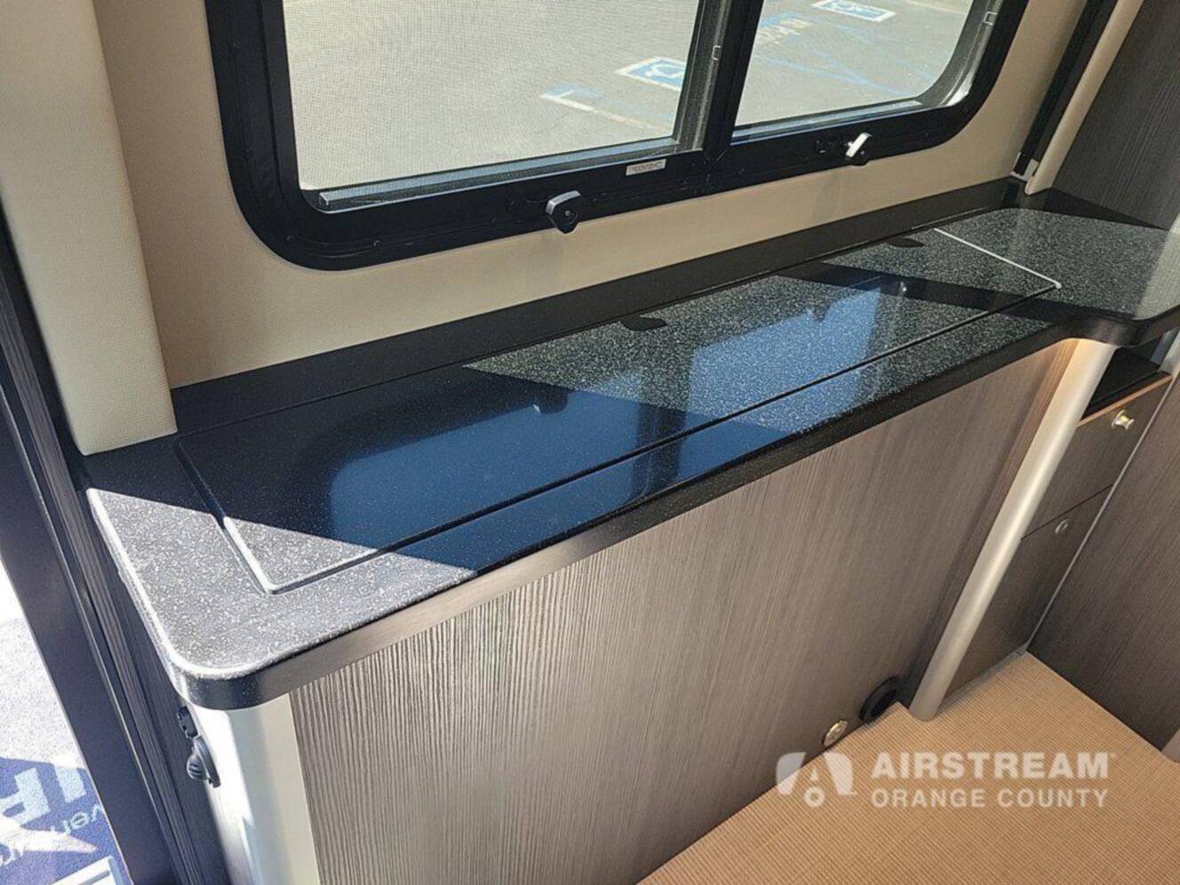 A photo of this 2025 Airstream Atlas Murphy Suite E1