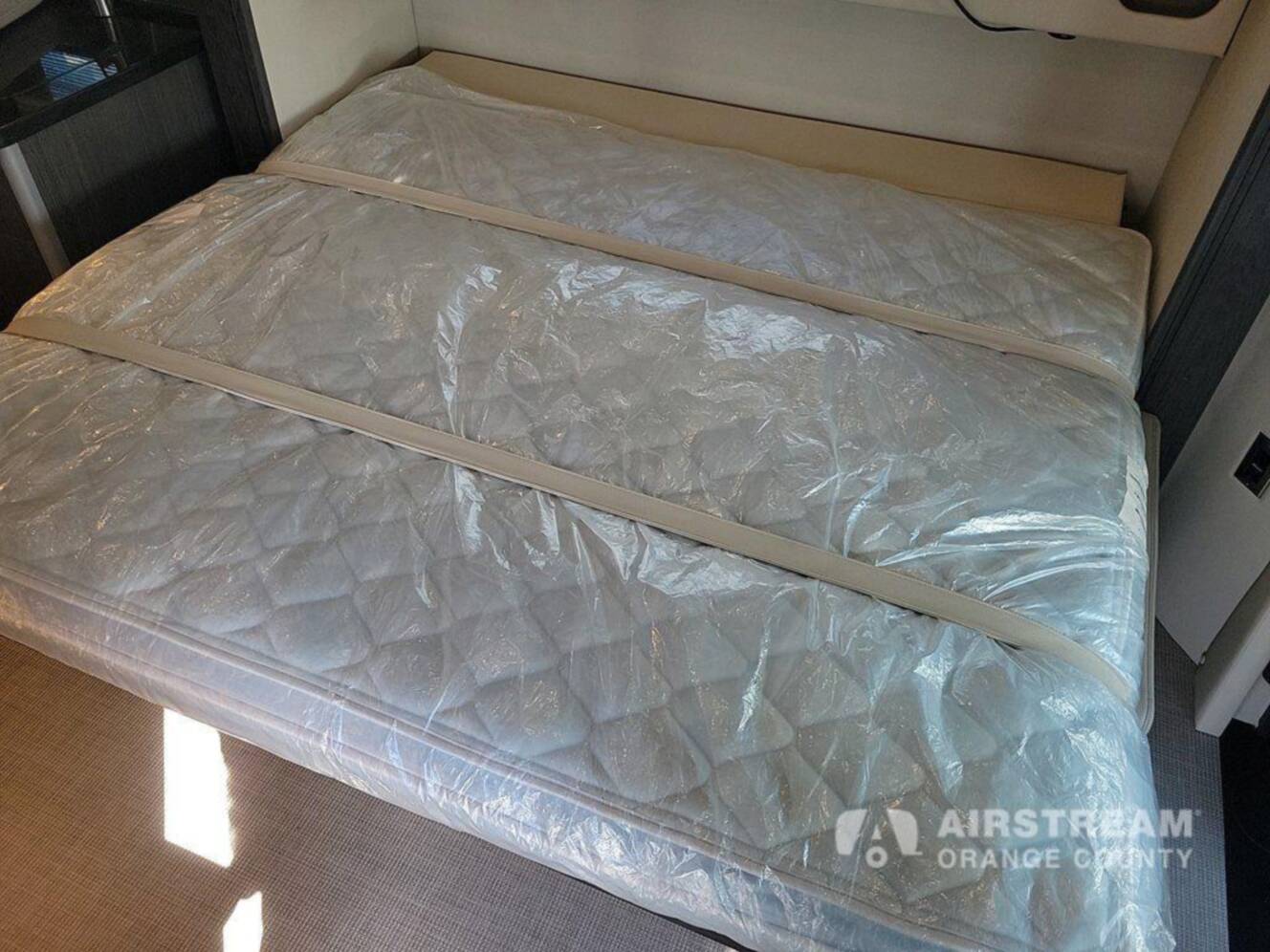 A photo of this 2025 Airstream Atlas Murphy Suite E1