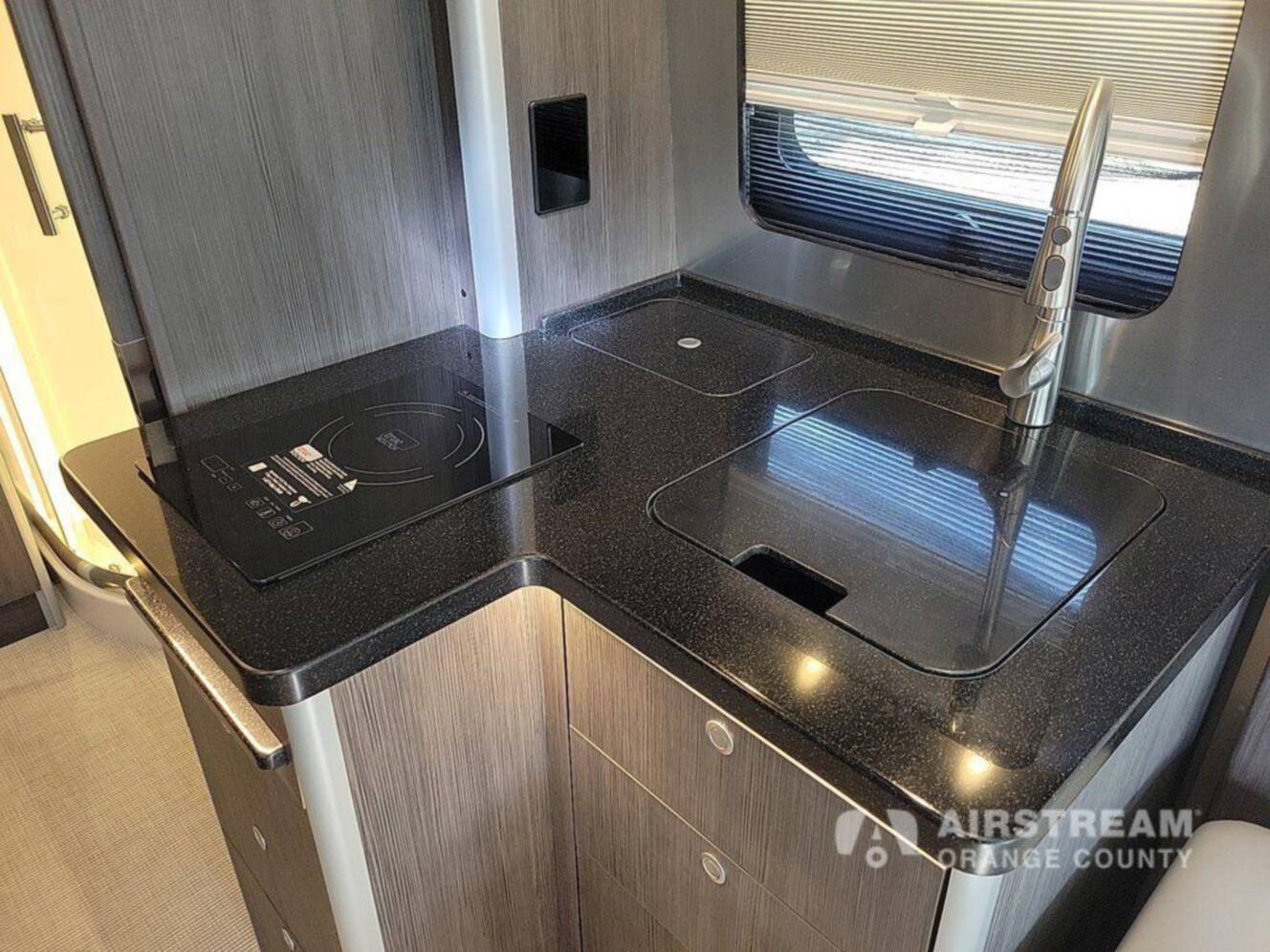 A photo of this 2025 Airstream Atlas Murphy Suite E1