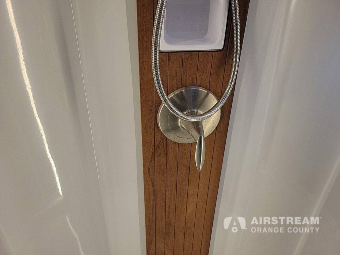 A photo of this 2025 Airstream Atlas Murphy Suite E1
