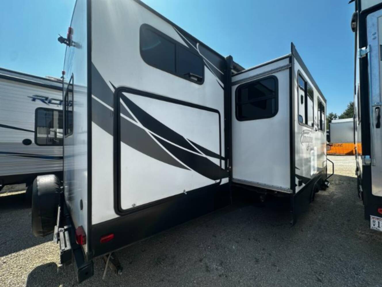 A photo of this 2017 Grand Design Imagine 3150BH