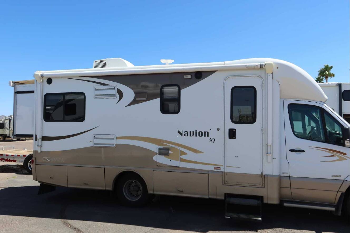 A photo of this 2013 Itasca NAVION IQ 24G