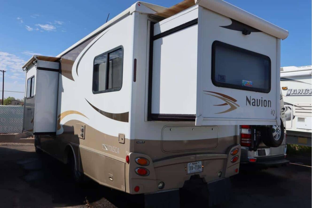 A photo of this 2013 Itasca NAVION IQ 24G