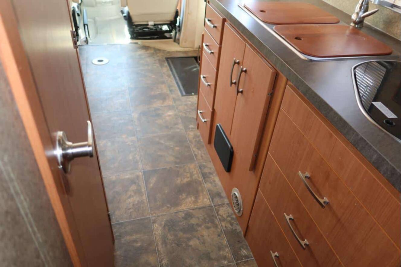 A photo of this 2013 Itasca NAVION IQ 24G