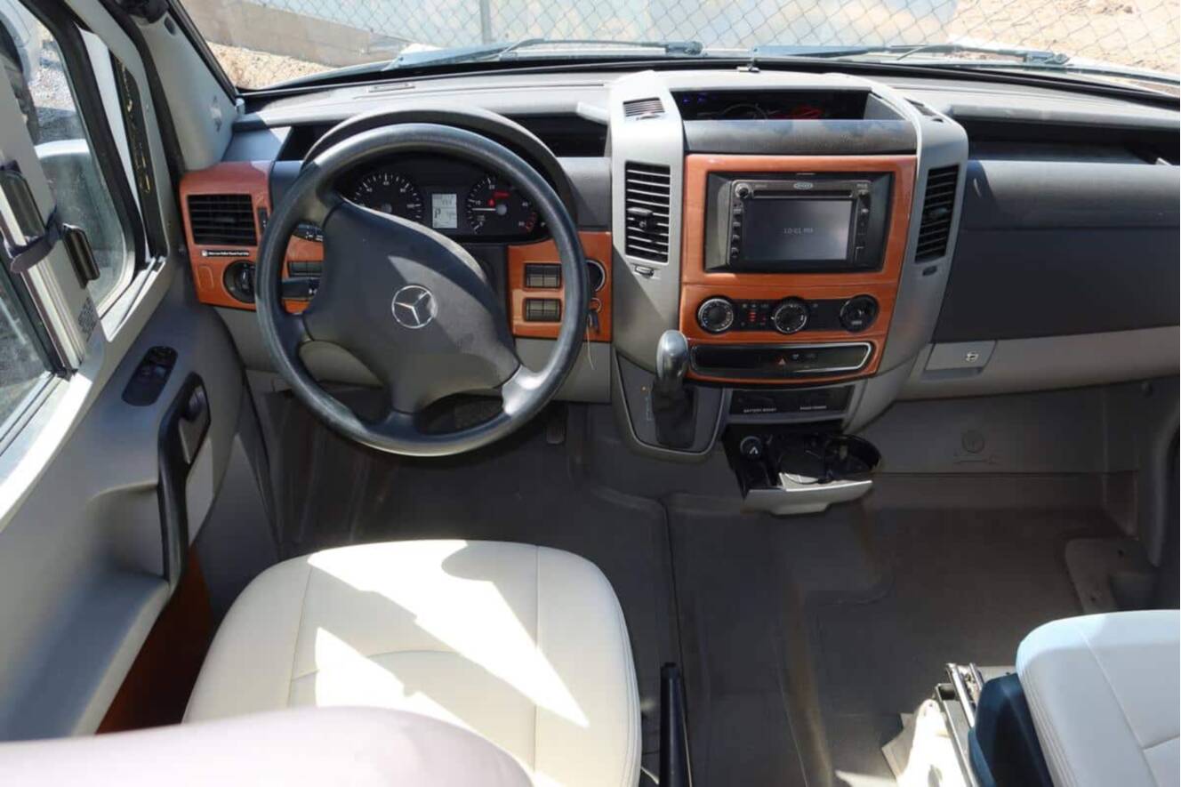 A photo of this 2013 Itasca NAVION IQ 24G