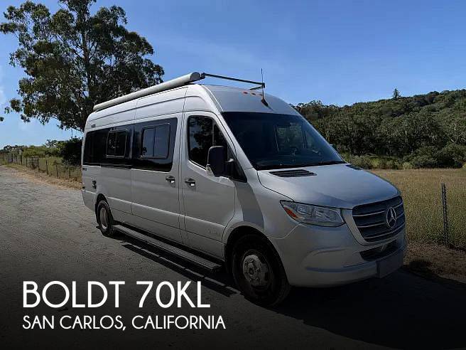 2020 Winnebago Boldt 70KL RV
