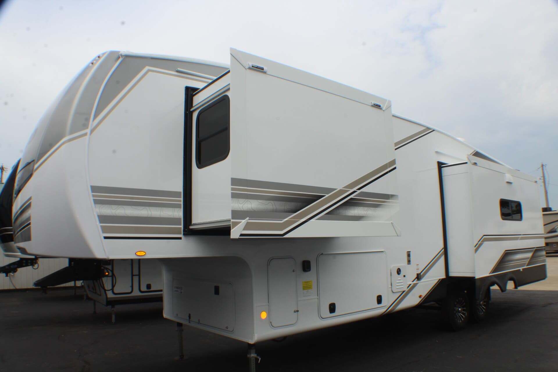2027 Jayco Eagle 321RSTS in clyde OH