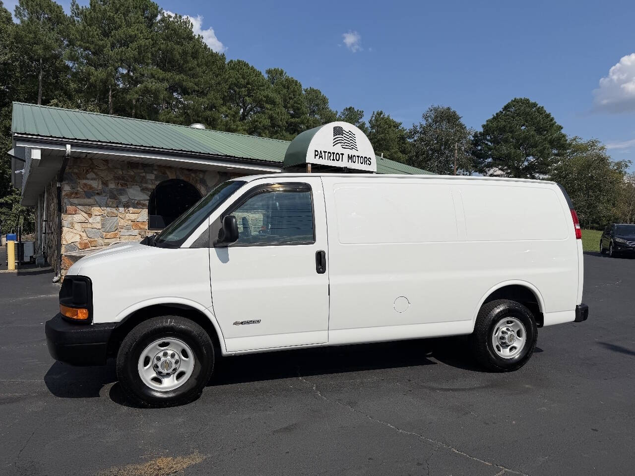 2005 CHEVROLET Express in Denver, NC