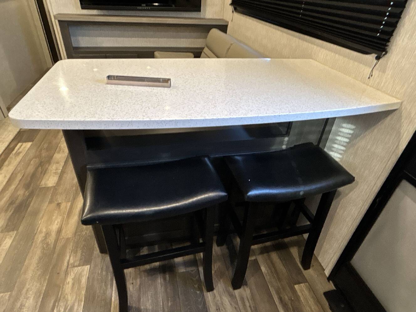 A photo of this 2023 Crossroads CRUISER AIRE 29RKL