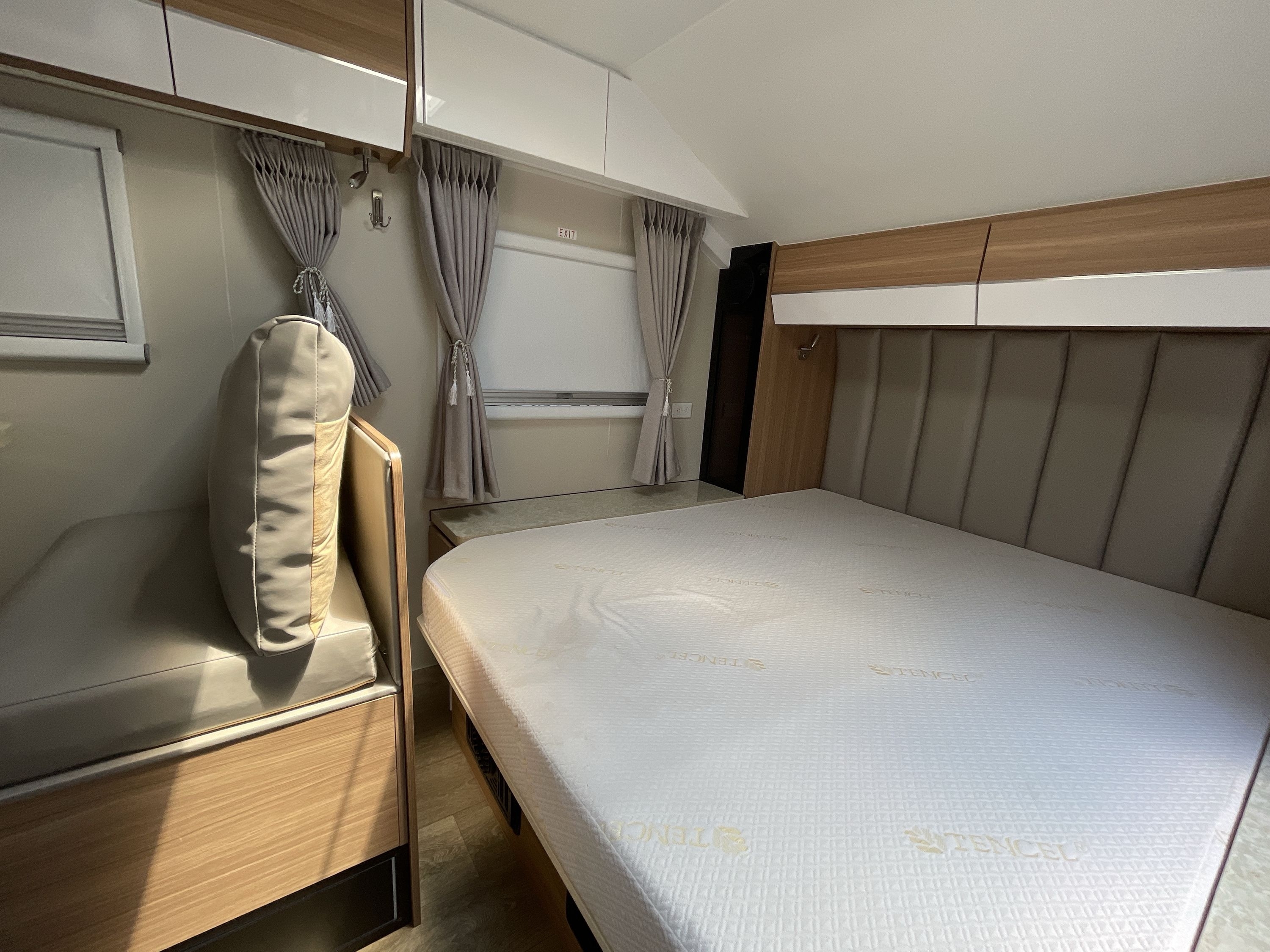 2022 Black Series BLACK SERIES CAMPER HQ15 in syracuse NY