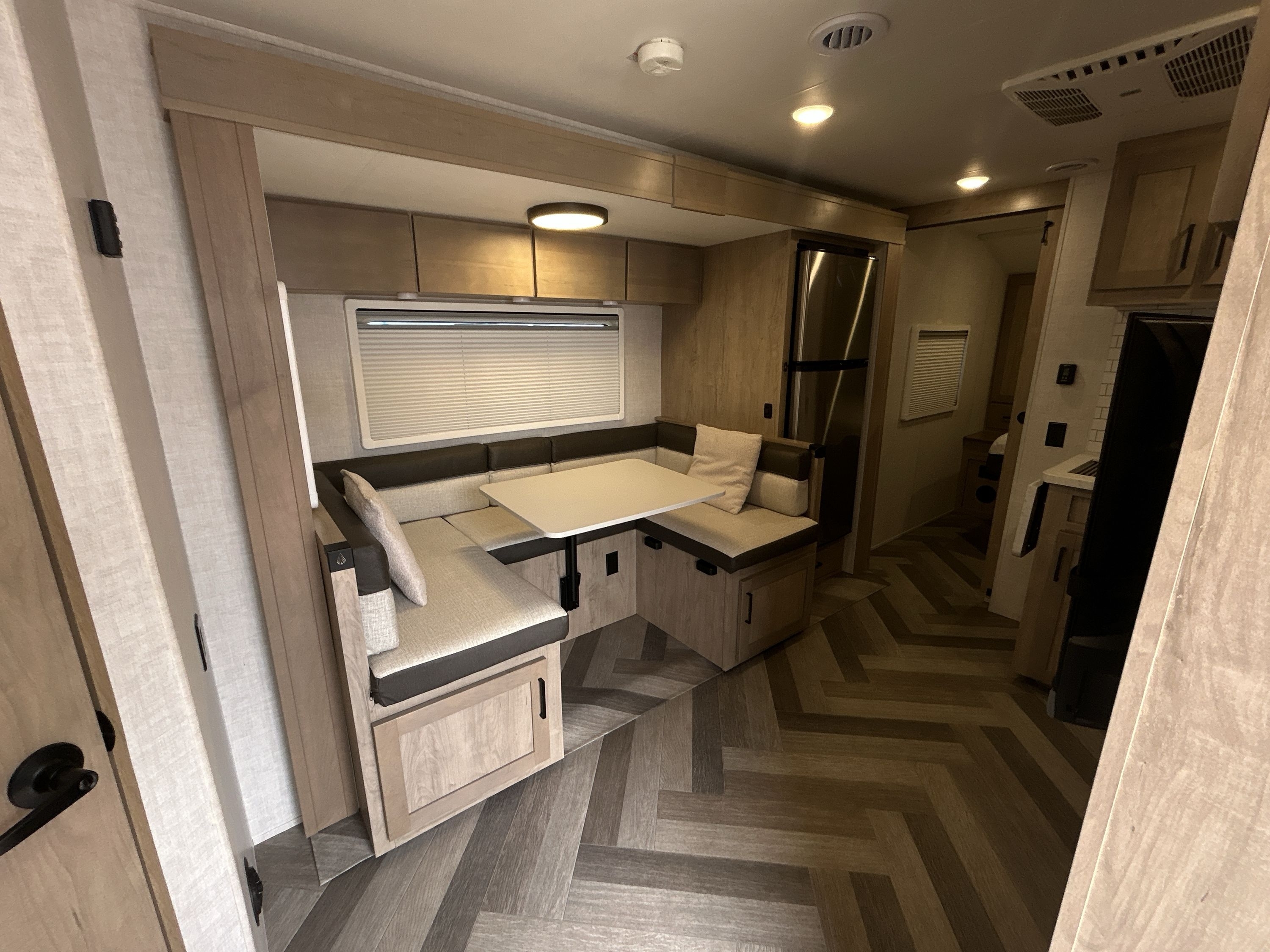2023 Ember TOURING 24BH in lewisville TX
