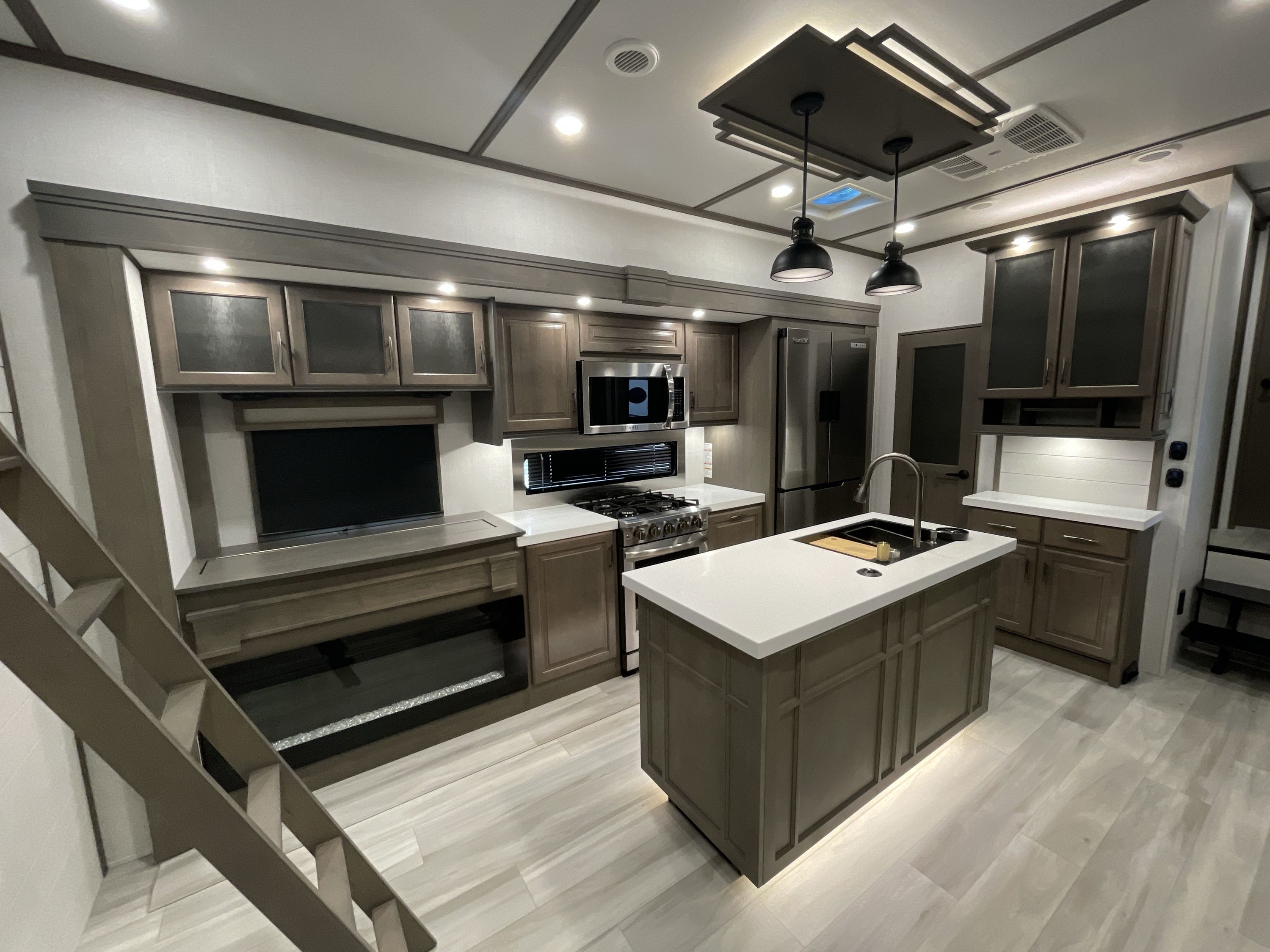 View more photos of this listing