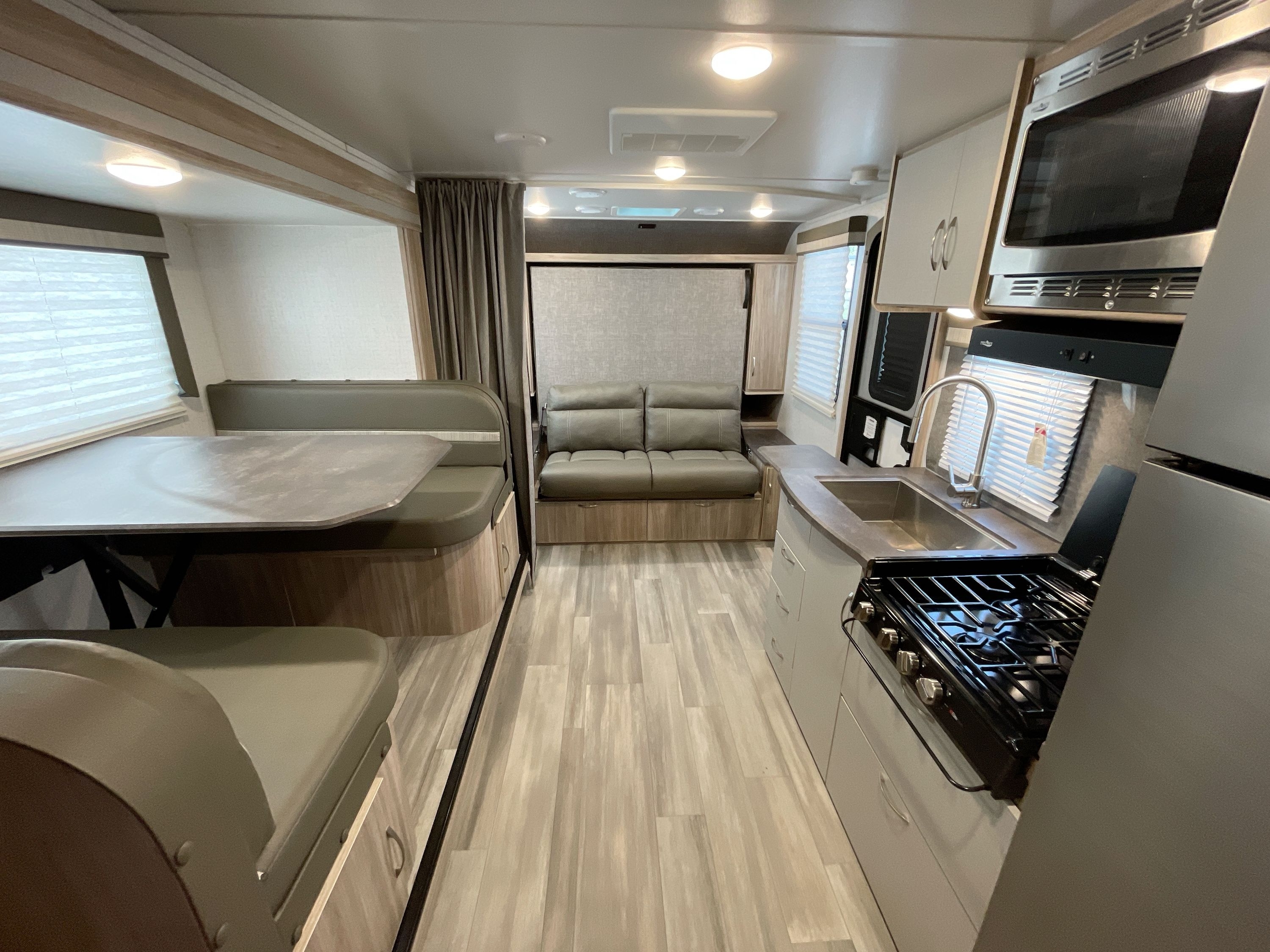 2022 Winnebago MICRO MINNIE 2108DS in richmond IN