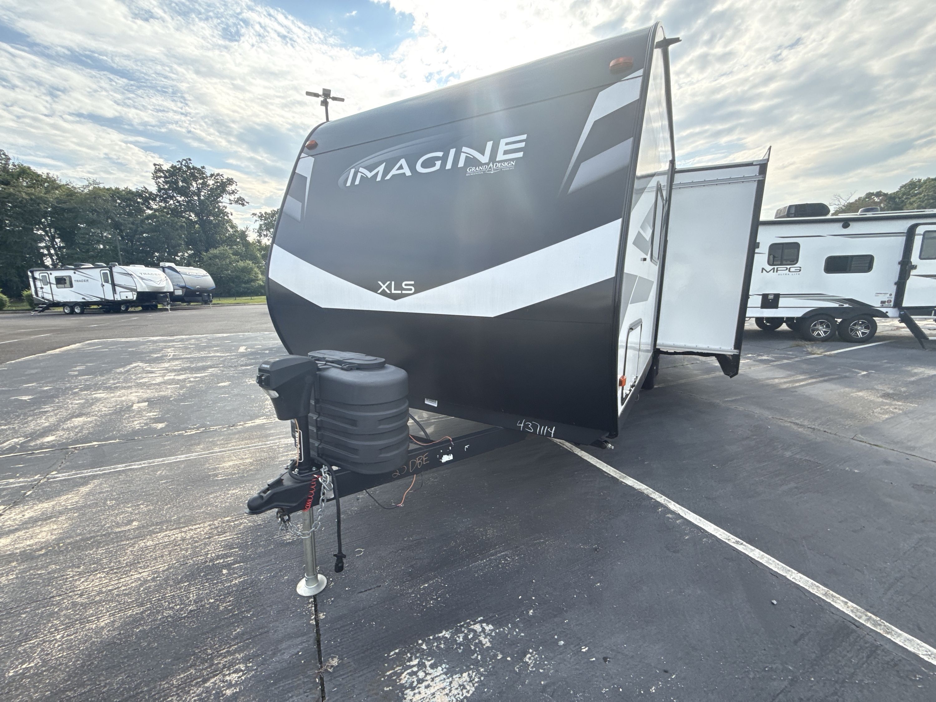 2024 Grand Design IMAGINE XLS 25DBE RV