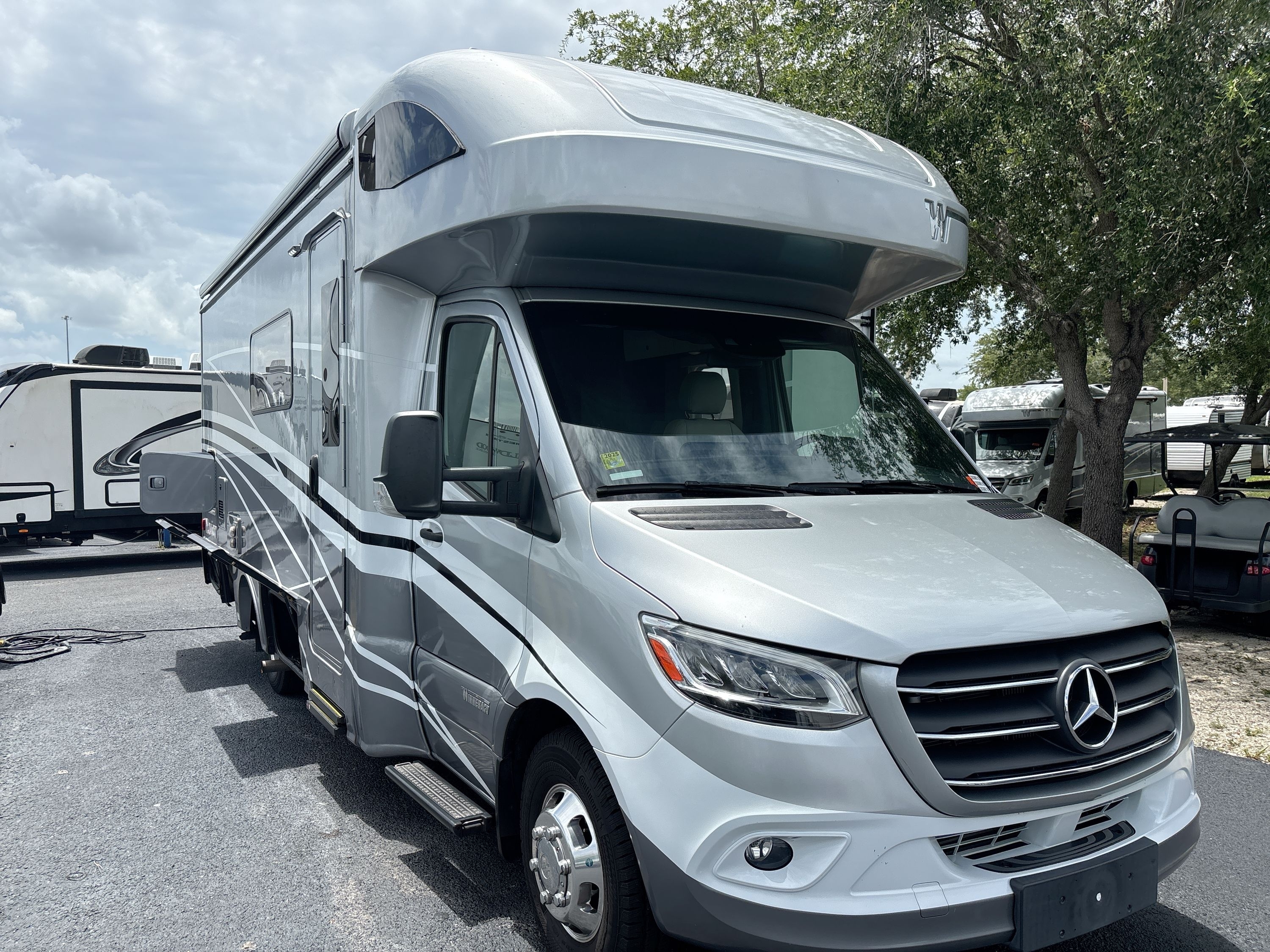 2023 Winnebago NAVION 24D in bartow FL