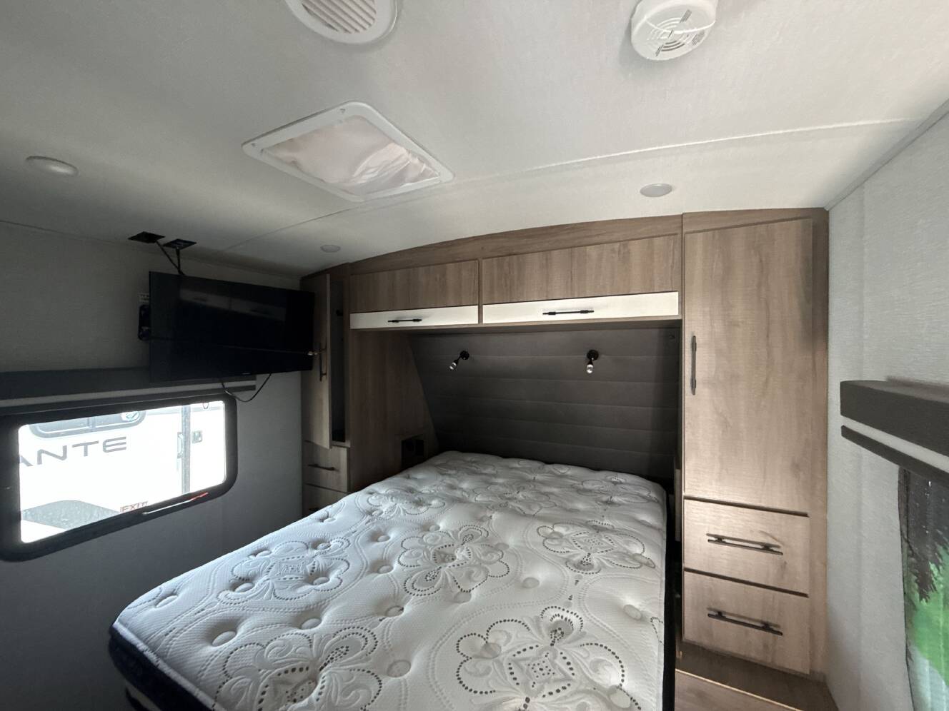 A photo of this 2024 Grand Design IMAGINE 2670MK