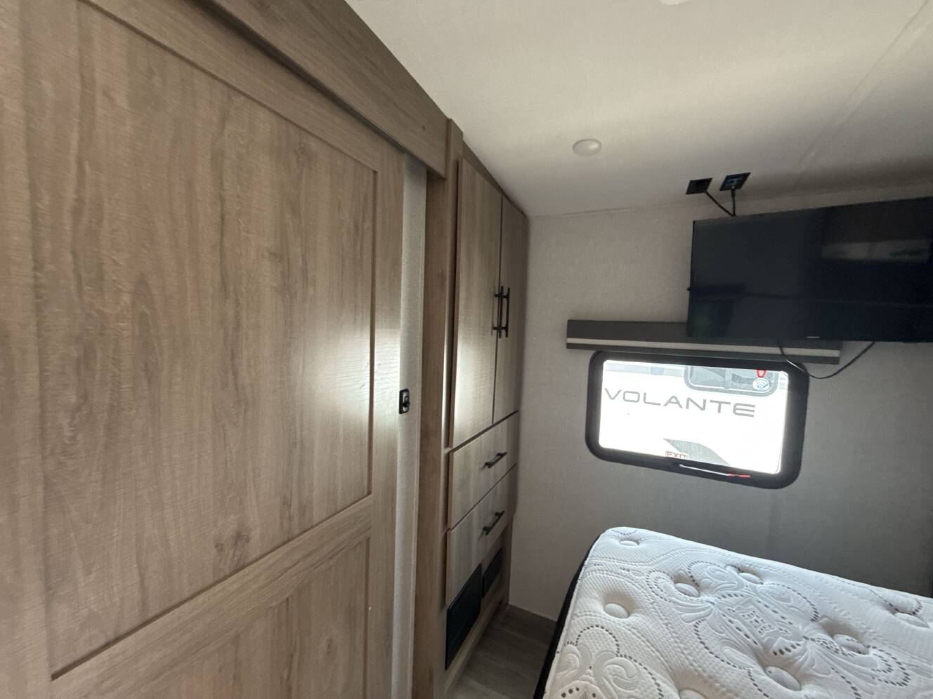 A photo of this 2024 Grand Design IMAGINE 2670MK