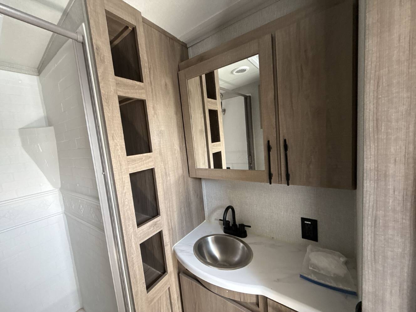 A photo of this 2024 Grand Design IMAGINE 2670MK