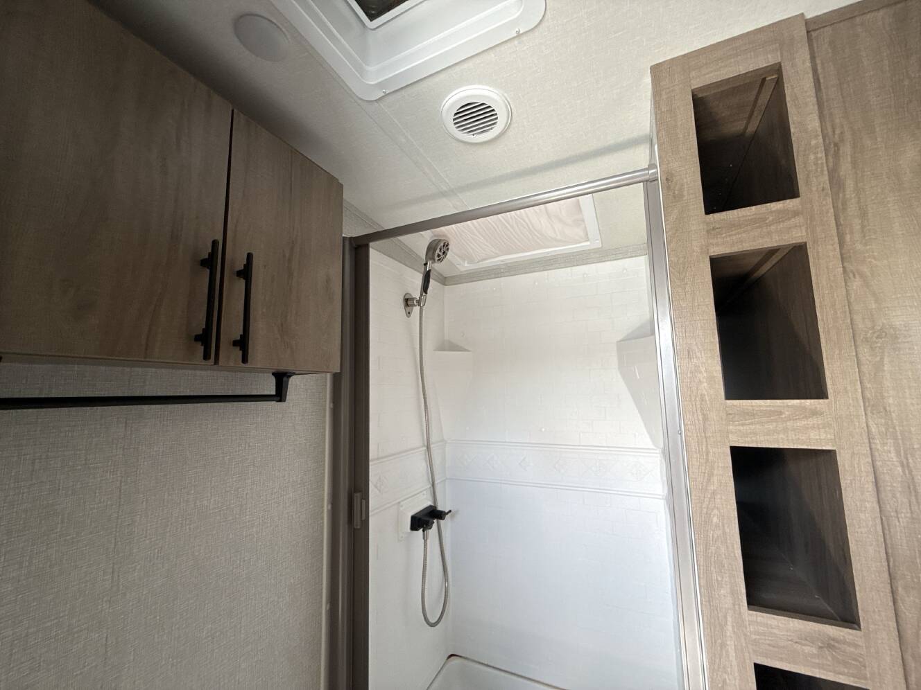 A photo of this 2024 Grand Design IMAGINE 2670MK