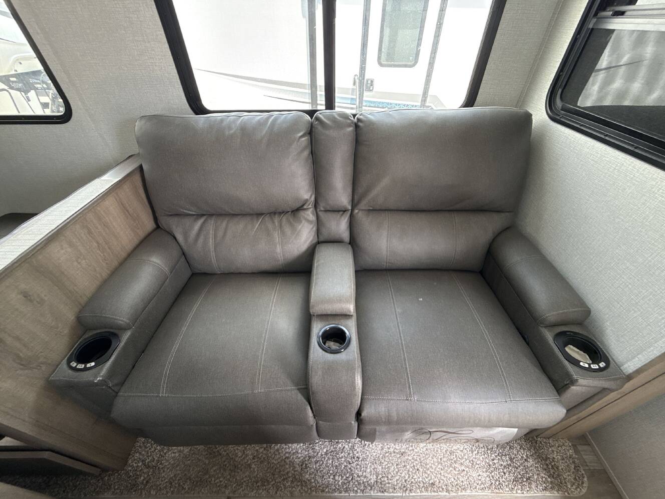 A photo of this 2024 Grand Design IMAGINE 2670MK
