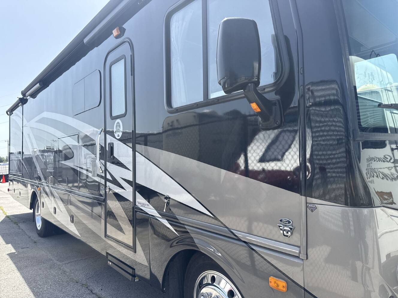 A photo of this 2018 Fleetwood STORM 32A