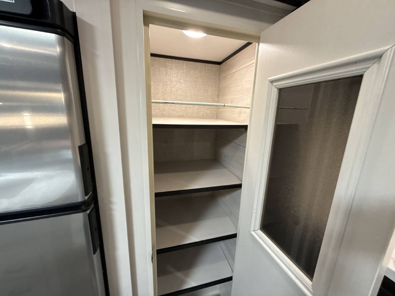 A photo of this 2022 Jayco JAY FLIGHT 33RBTS
