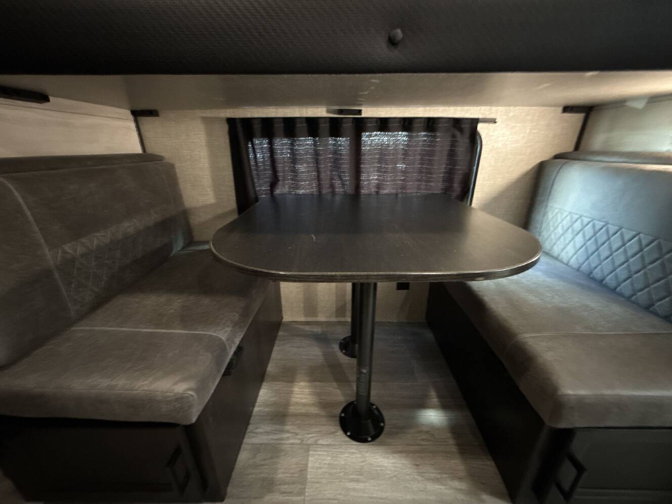 A photo of this 2022 Jayco JAY FLIGHT 33RBTS