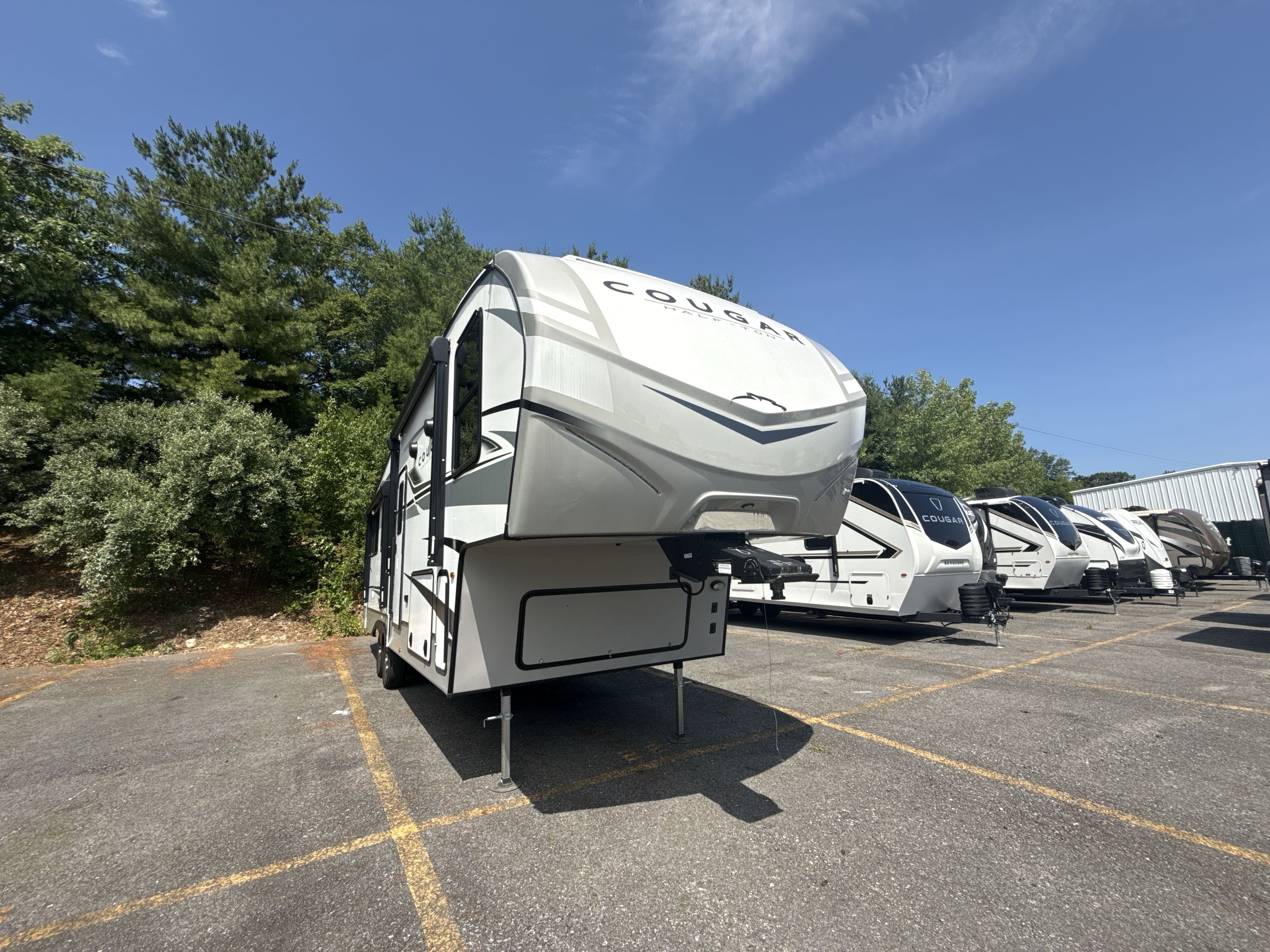 2023 Keystone COUGAR 29RLI in uxbridge MA