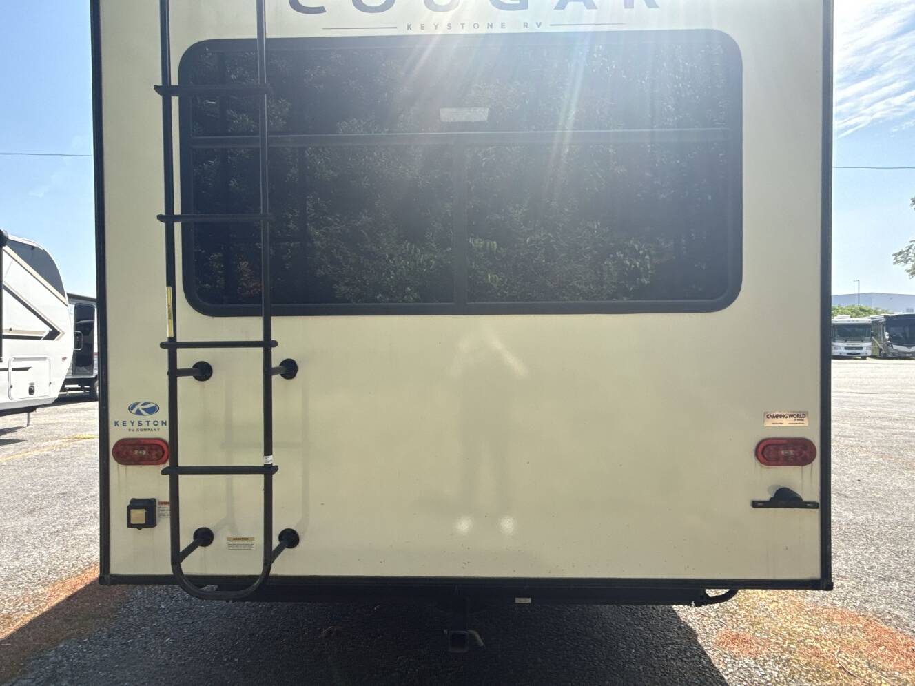 A photo of this 2023 Keystone COUGAR 29RLI