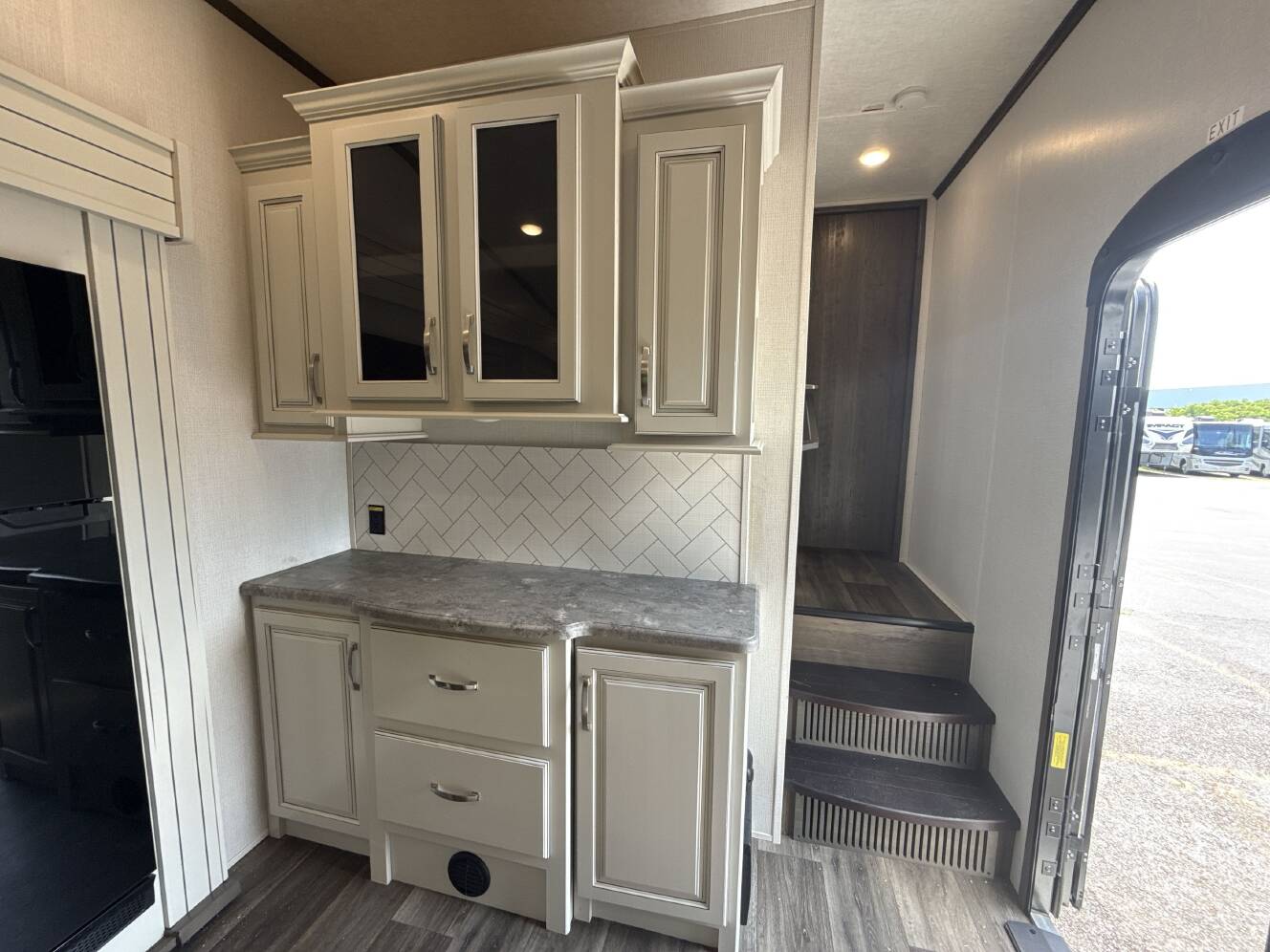 A photo of this 2023 Keystone COUGAR 29RLI