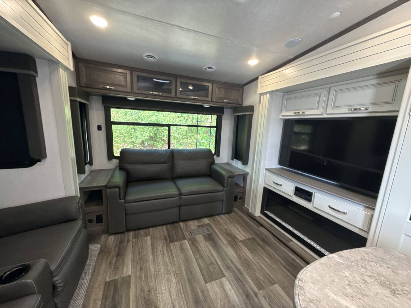 A photo of this 2023 Keystone COUGAR 29RLI