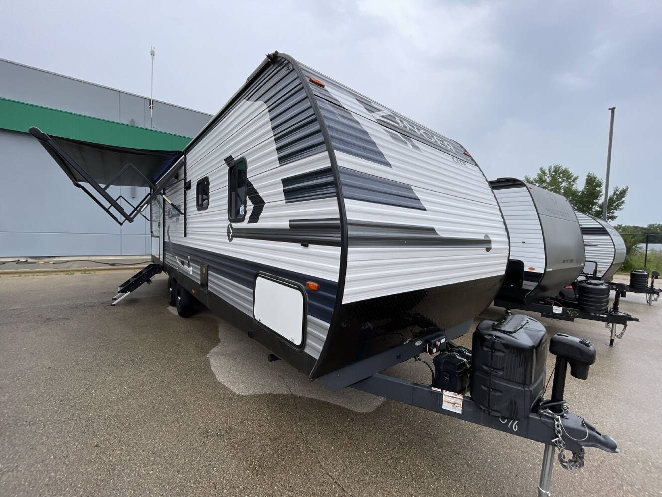 A photo of this 2022 Crossroads ZINGER 280BH