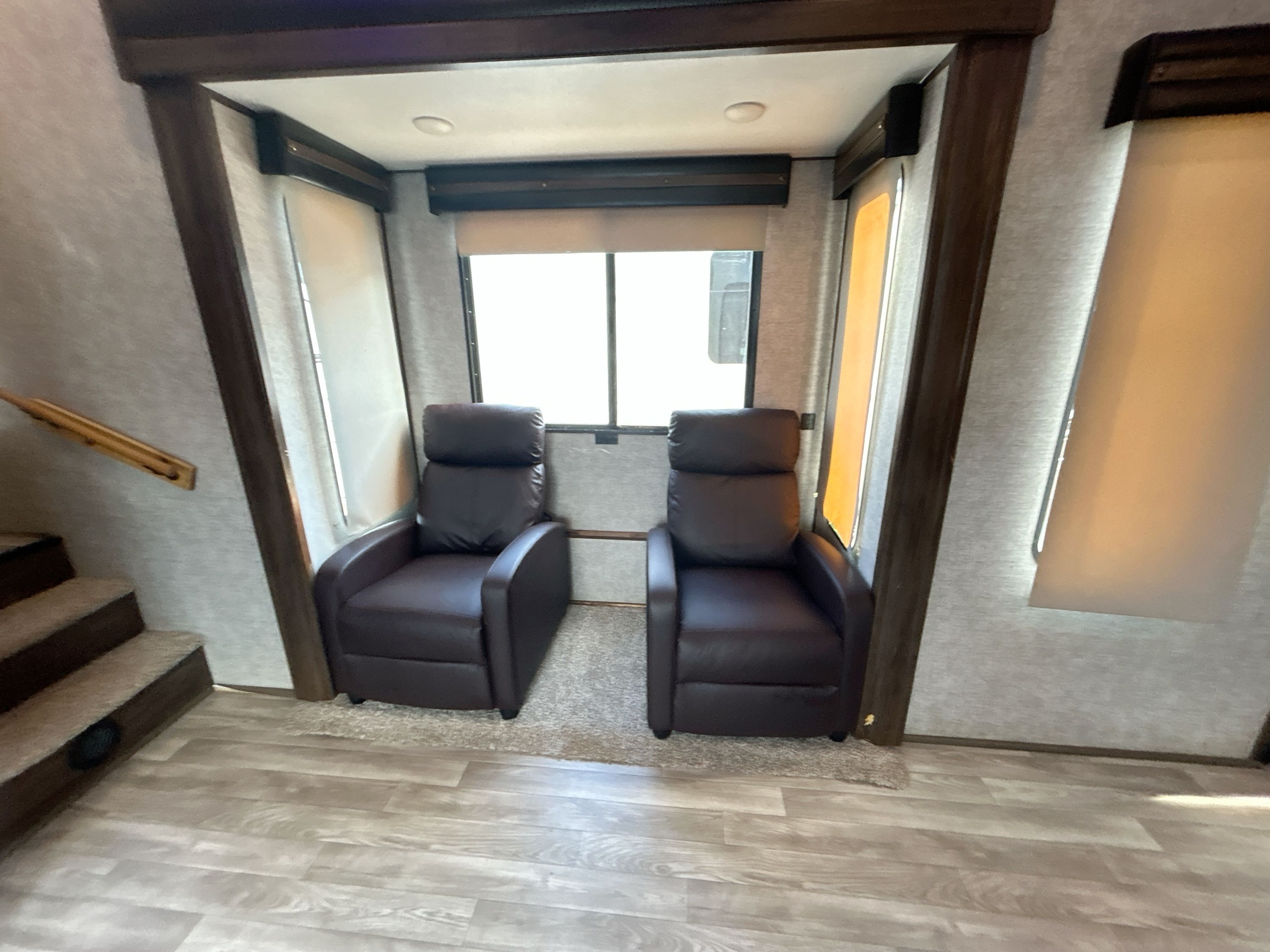 2019 Forest River ARCTIC WOLF 305ML6 in gulf breeze FL