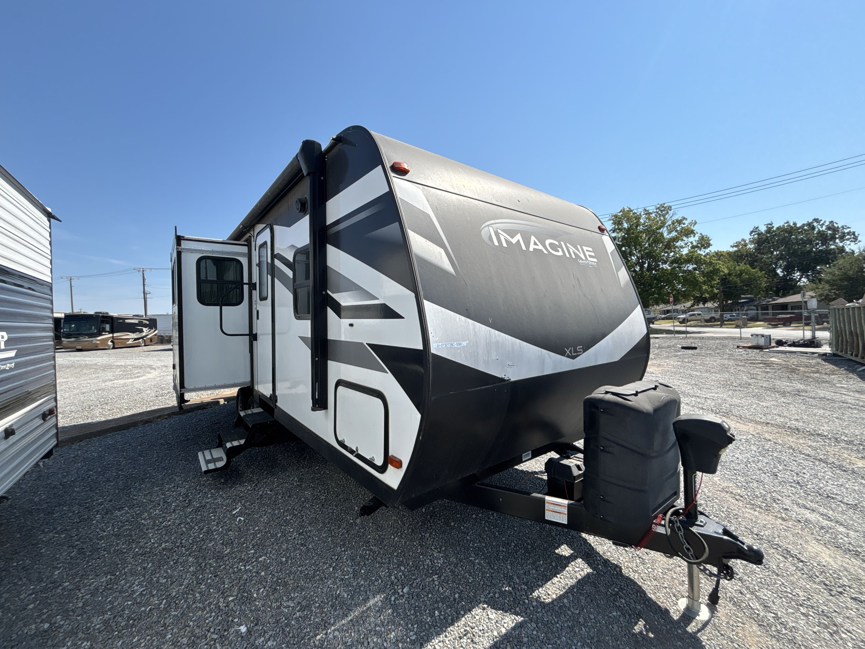 2022 Grand Design IMAGINE XLS 22RBE in sherman TX
