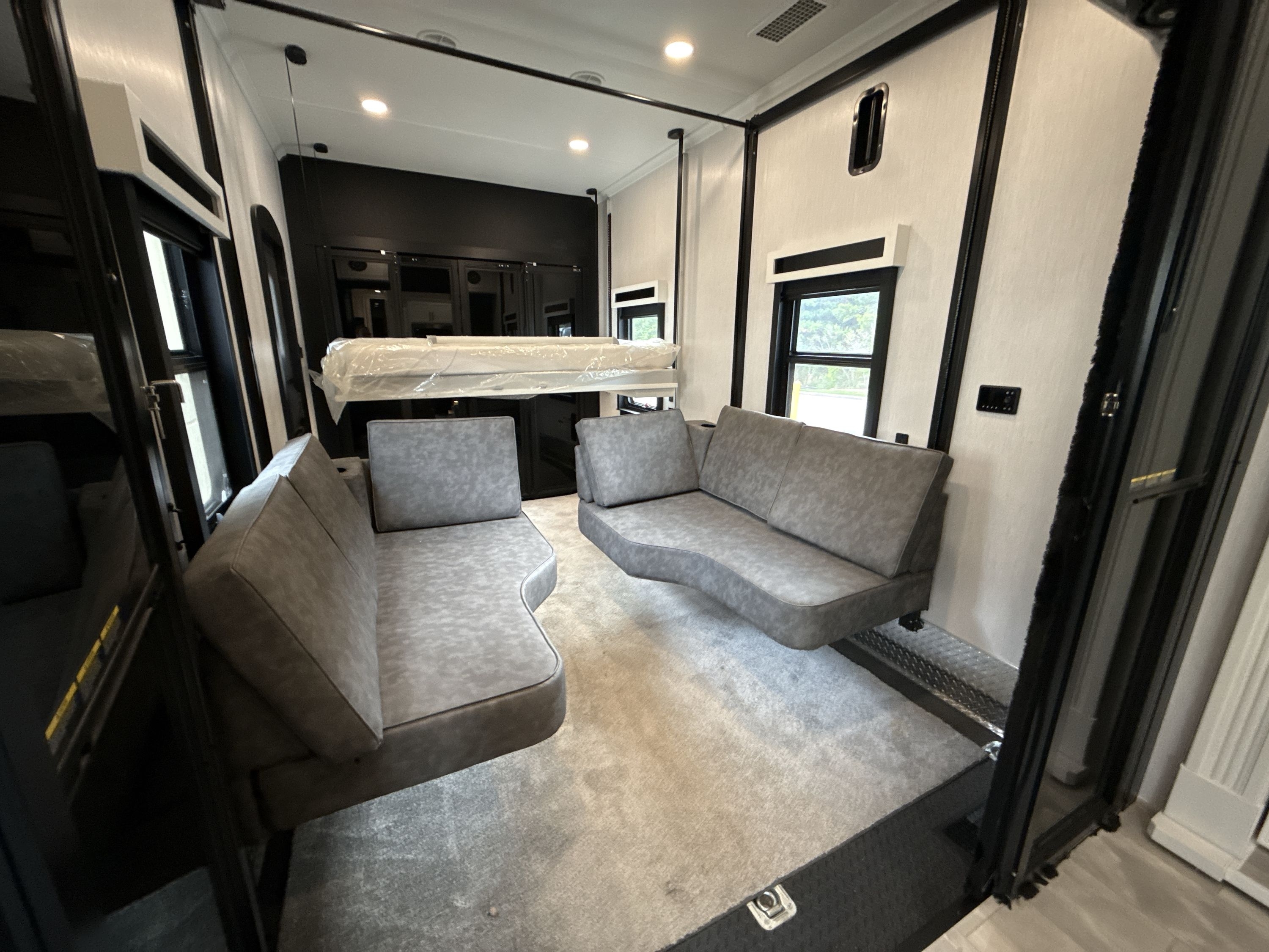 2023 Forest River RIVERSTONE 45BATH in augusta GA