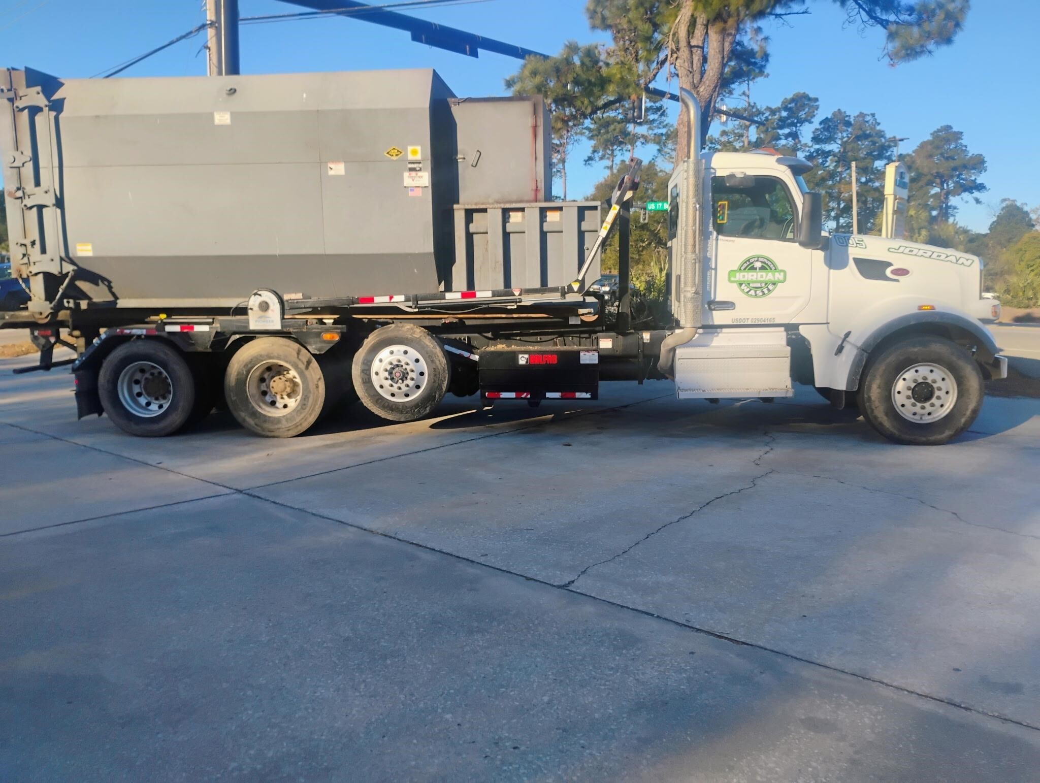 2025 PETERBILT 567 in Bartow, FL