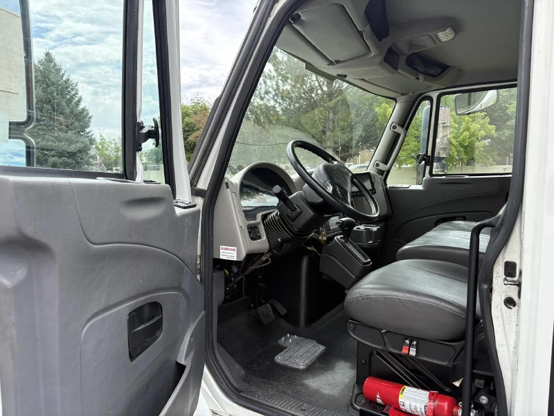 2019 INTERNATIONAL DURASTAR 4300