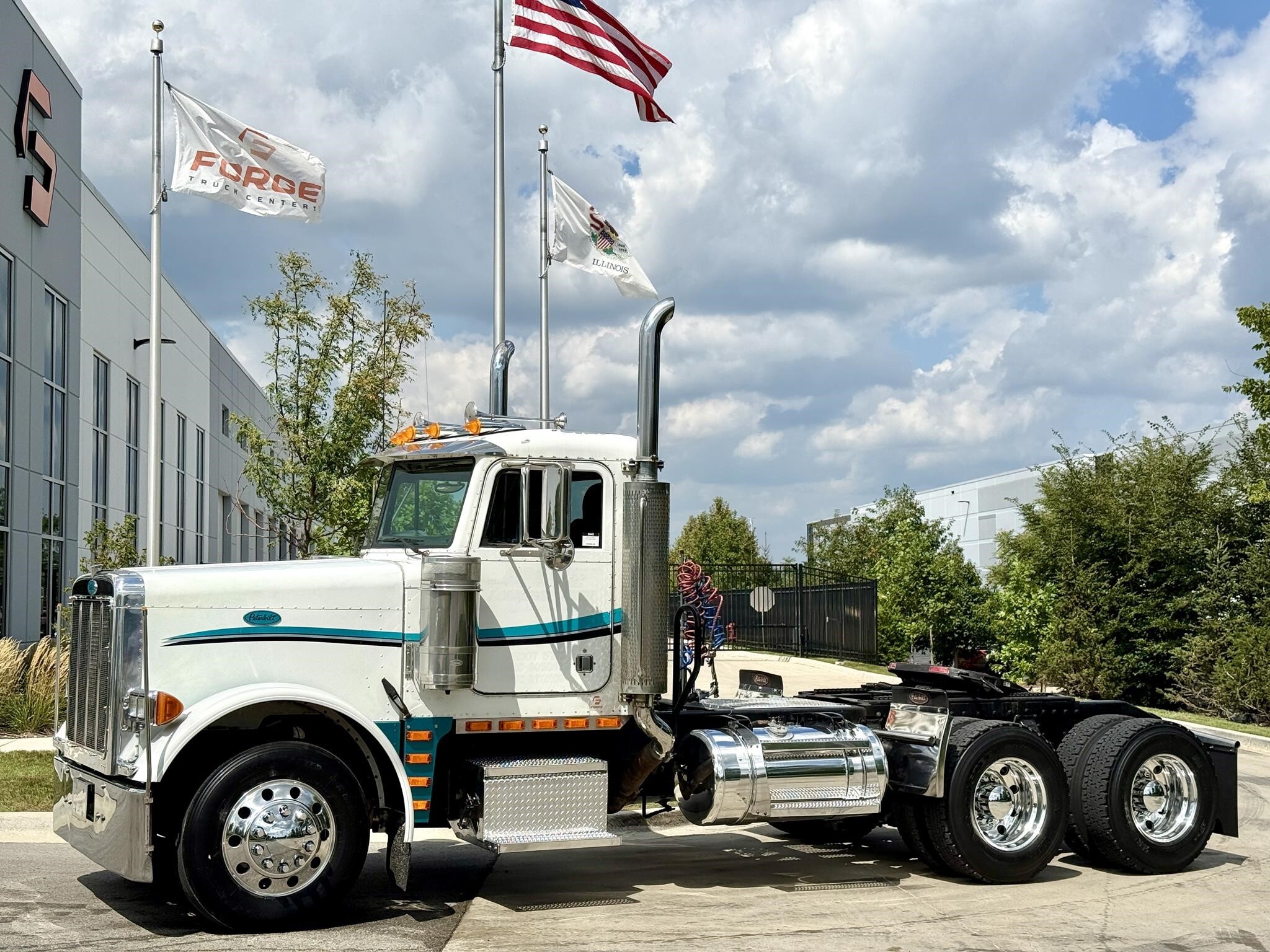 1998 PETERBILT 379 in New Lenox, IL