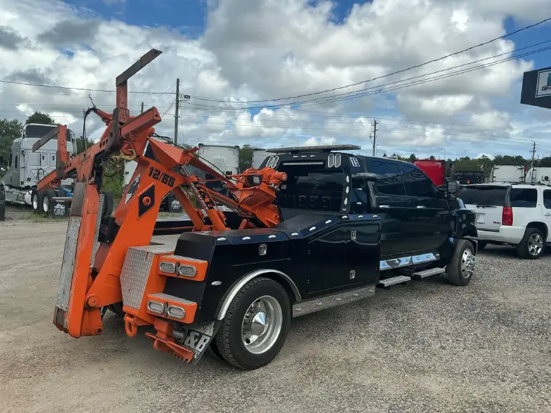 2023 INTERNATIONAL CV515