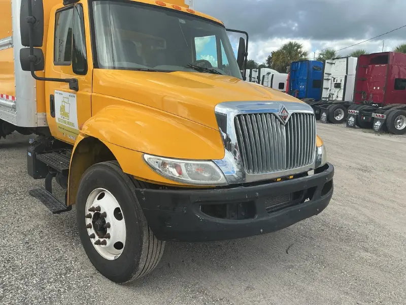2016 INTERNATIONAL 4300