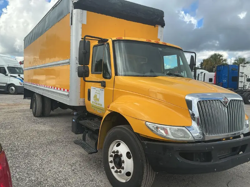 2016 INTERNATIONAL 4300