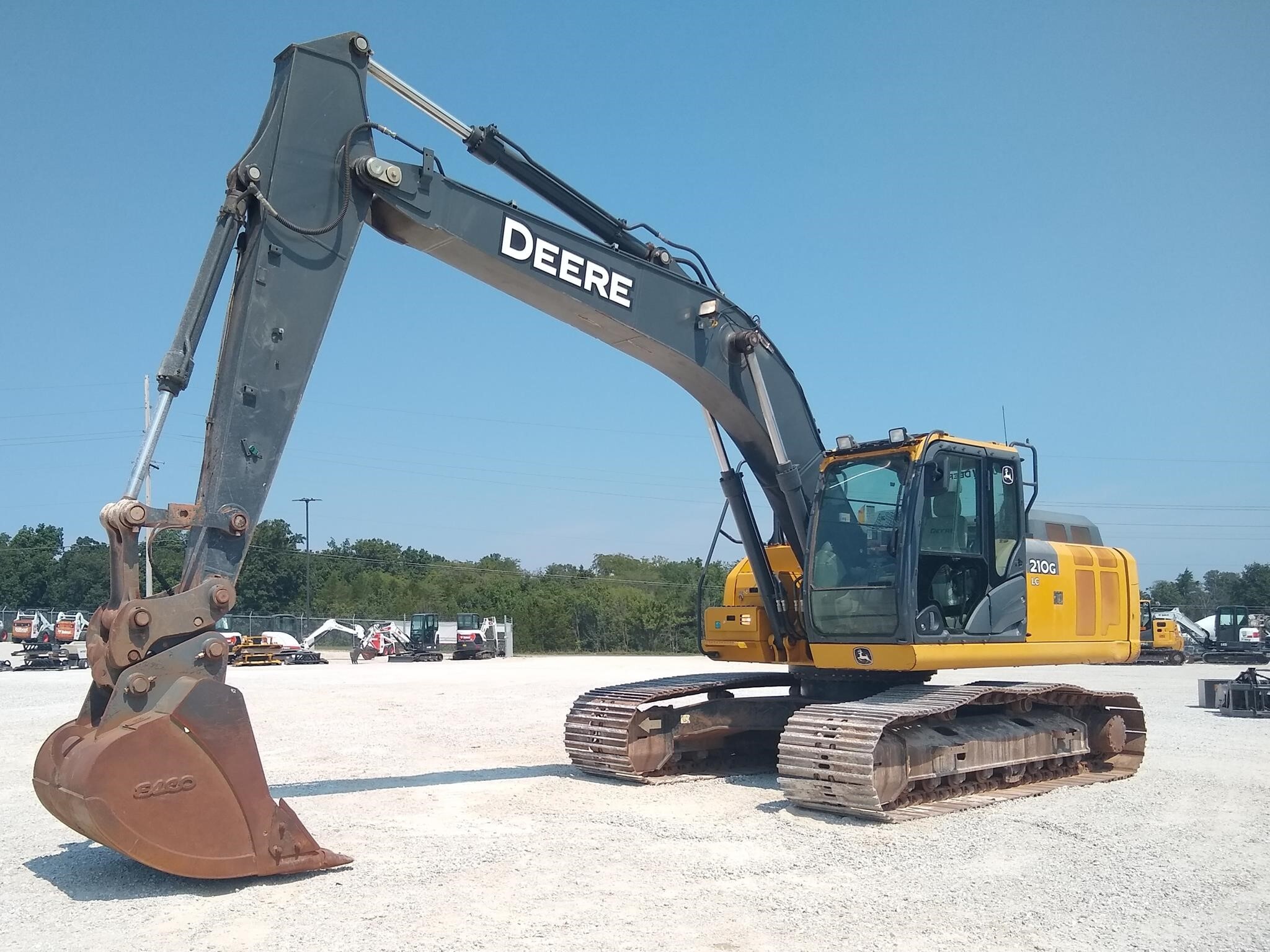 2018 DEERE 210G LC in Wentzville, MO