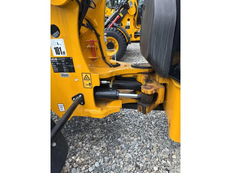 2024 JCB 407