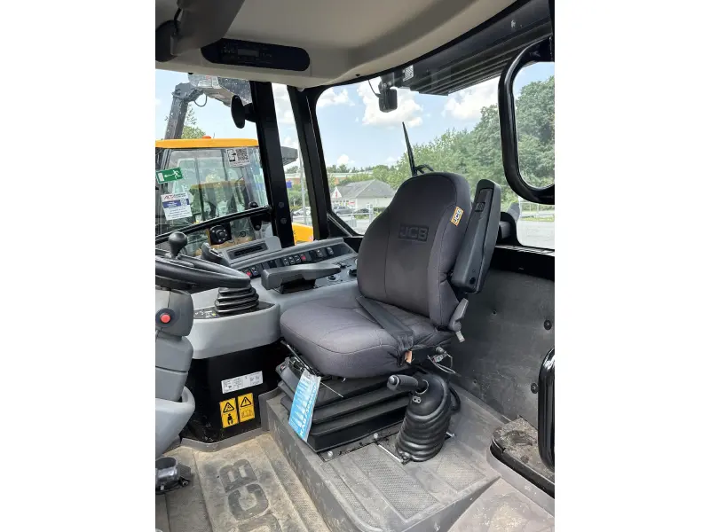 2024 JCB 407