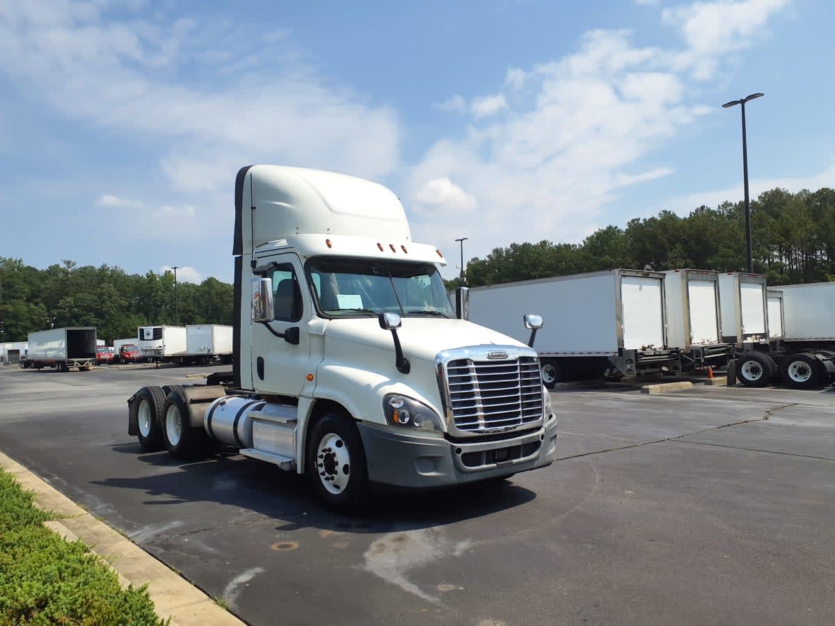 2019 FREIGHTLINER CASCADIA 125 in Atlanta, GA