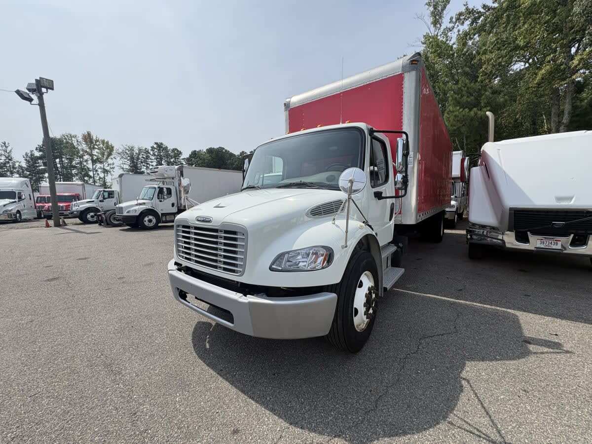 2018 FREIGHTLINER BUSINESS CLASS M2 106 in Richmond, VA