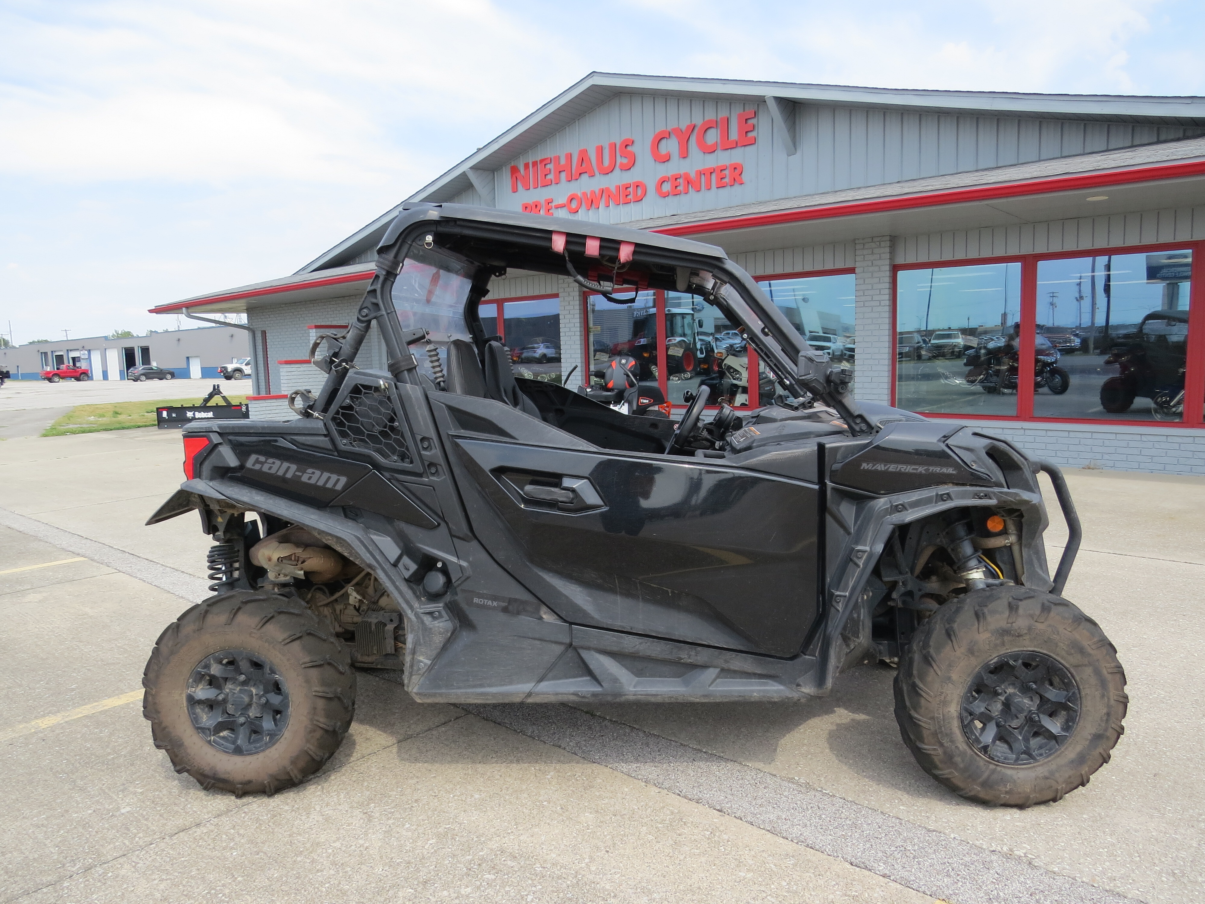 2023 Can-Am MAVERICK TRAIL DPS 50 HD7 BK 1000 in litchfield IL