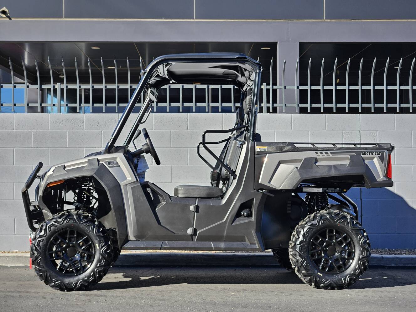 A photo of this 2025 Arctic Cat Prowler XT